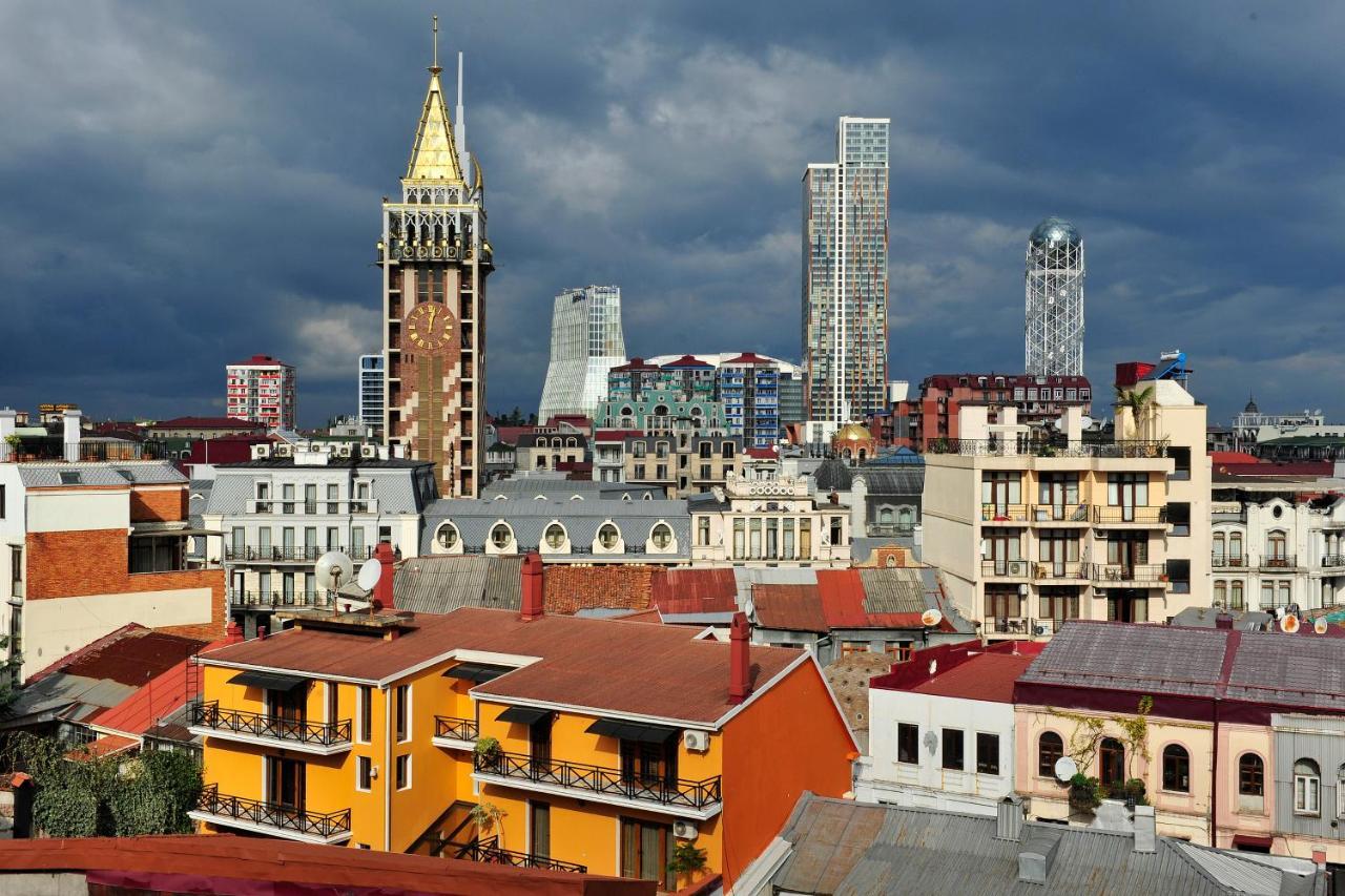 Old Garden Hotel Batumi Exteriör bild